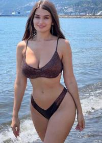 Sınırsız Escort Bayan Gülşenle Tutkulu Bir Geceye Hazır Olun